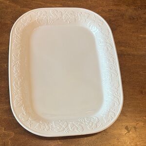 Corningware White Embossed Platter❤️